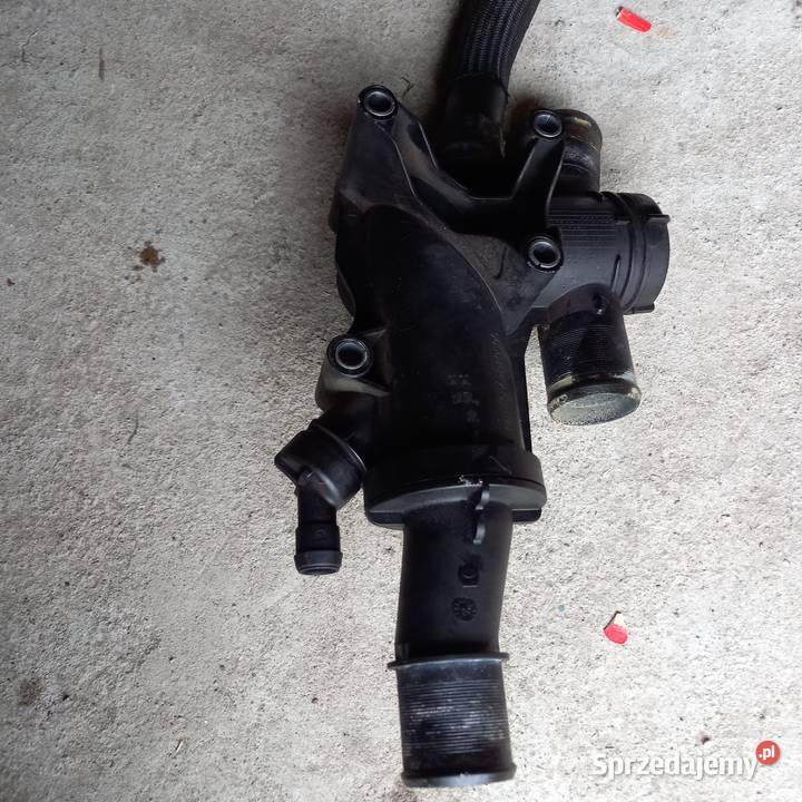 TERMOSTAT Z OBUDOWA PEUGEOT 307 308 CC SW 407 20