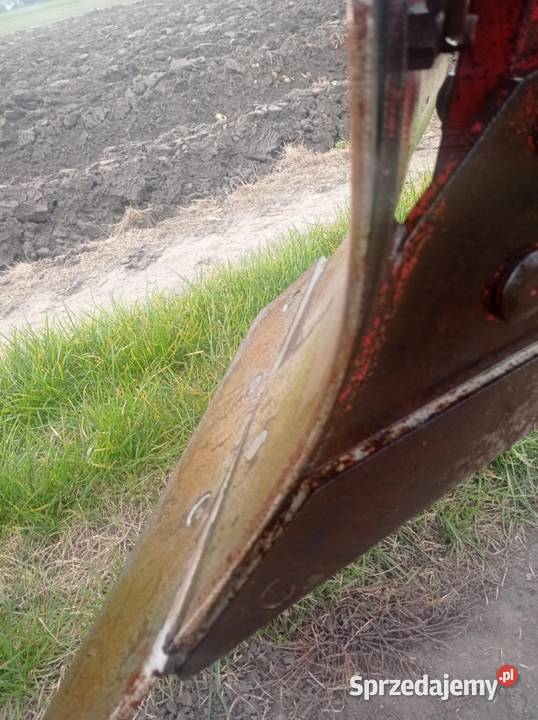 Pług 5 skibowy Unia Grudziądz Tur Pługi Tykadłów