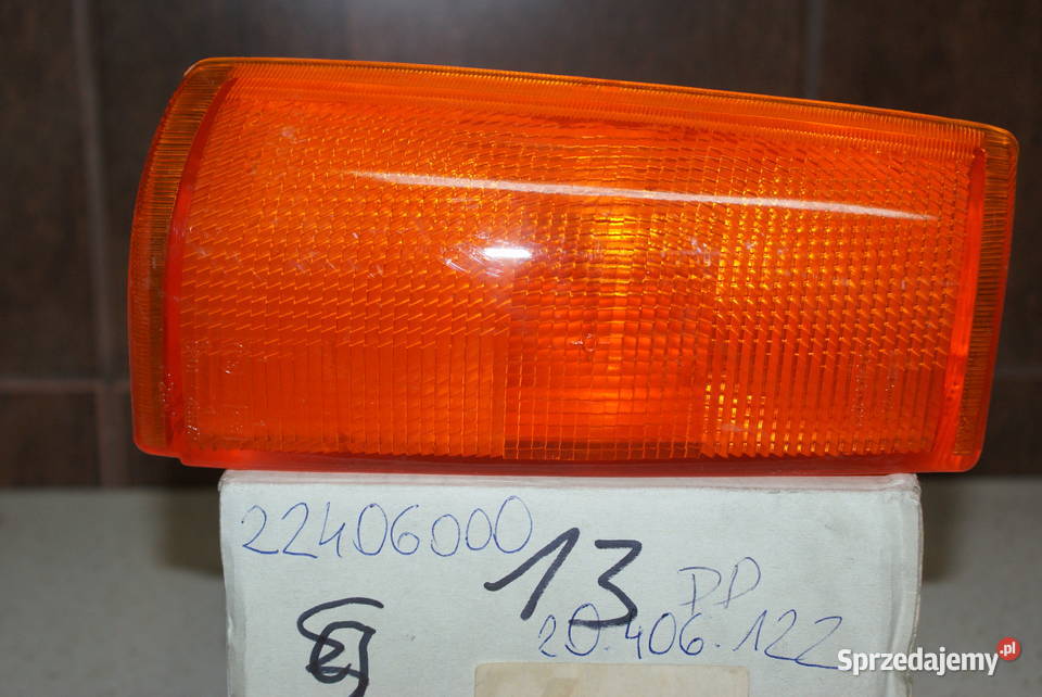KIERUNEK OPEL KADETT D PRZÓD PRAWY POMARAŃCZOWY Pozostałe