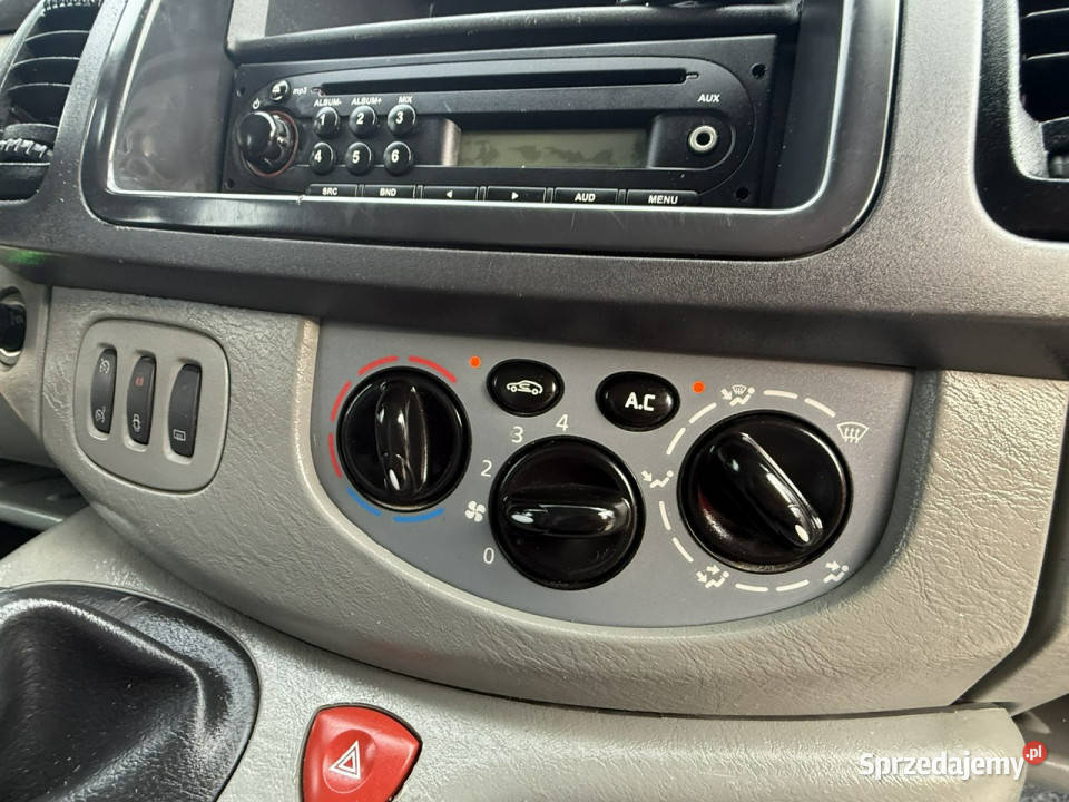 Opel Vivaro Opel Vivaro 20CDTi Lift 2012r autoalarm Sokołów Podlaski