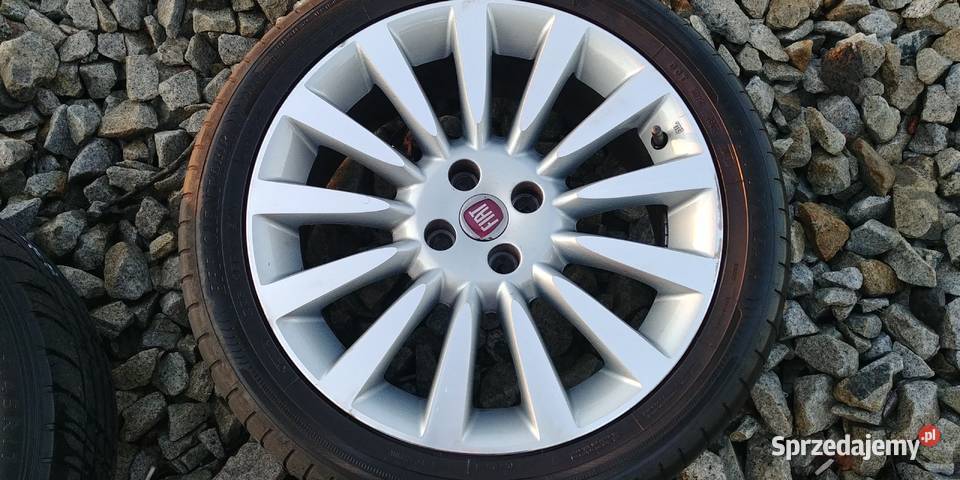 Felgi Aluminiowe 17 Fiat z oponami Lato Osolin sprzedam