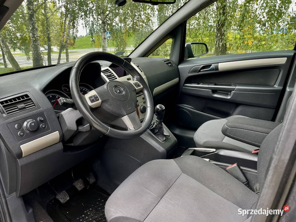 ŚlicznyZadbanyOpelZafira2008rLift17IsuzuBogwyp7Os 320000km Zduńska Wola