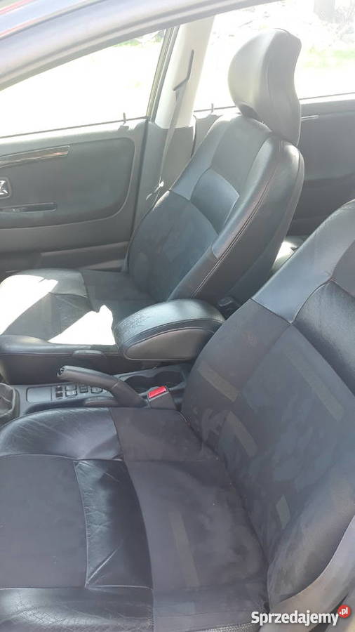 Volvo v40 19 t4 200 Gozdy