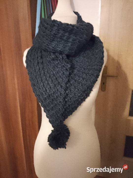Komin szal damski z pomponem granatowy małopolskie Chrzanów