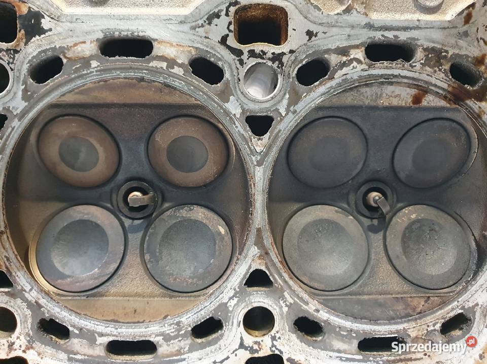 GŁOWICA CYLINDRÓW Opel Astra J Meriva B Corsa D osobowe Chełm