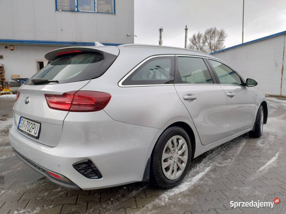 Kia Ceed uszkodzony silnik Rok produkcji 2019 Dąbrowa Górnicza sprzedam