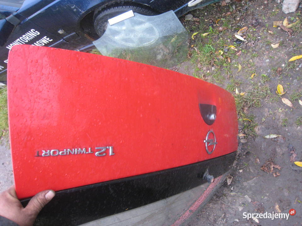 Klapa tylna bagażnika kompletna czerwona Opel Rok produkcji 2001 Kraków
