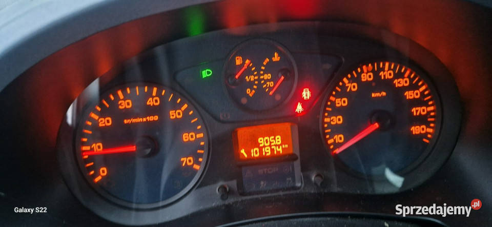 Renault Clio 201718 opis W podanej ROCZNA system Start-Stop