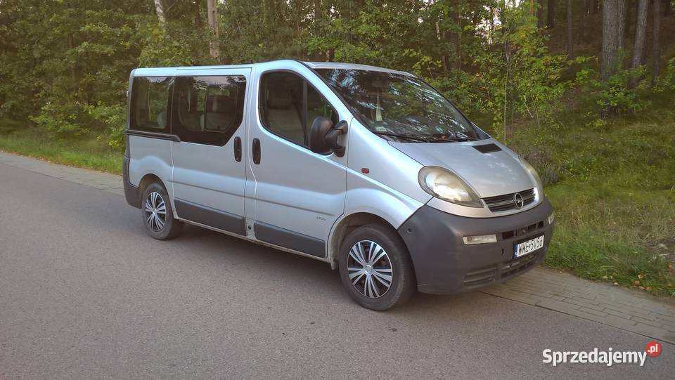 Opel Vivaro 9osobowy 2004r 19Td radio / CD Sadowne