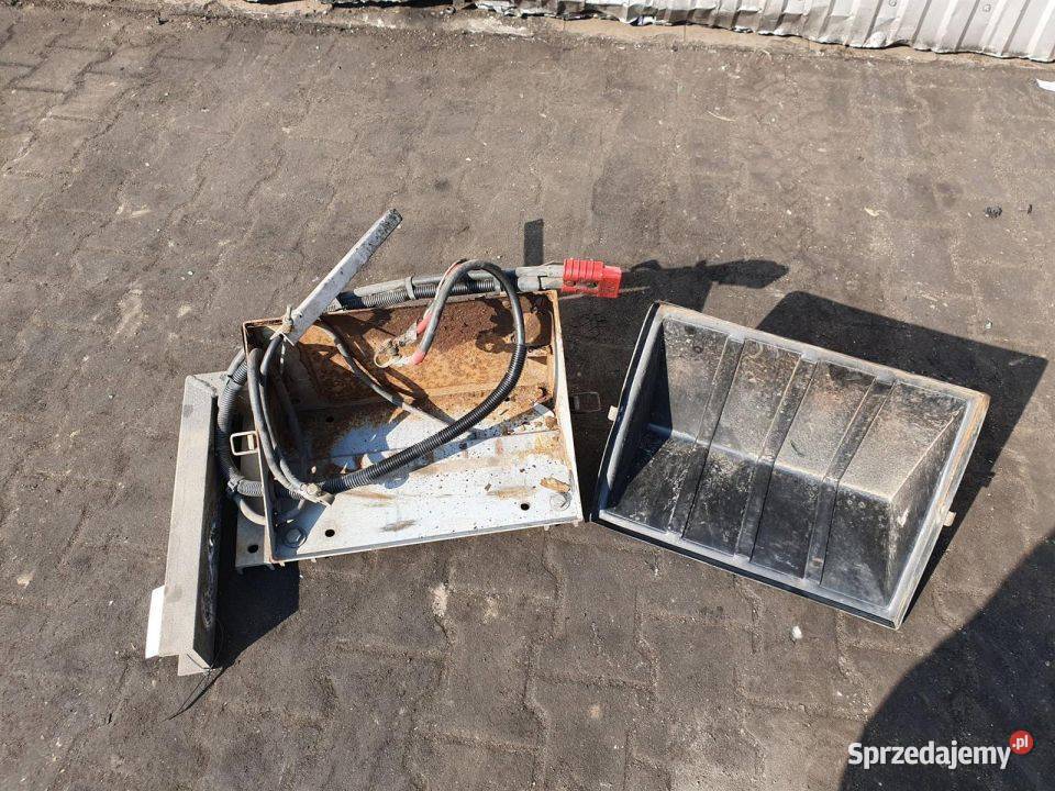 UCHWYT AKUMULATORA RENAULT MIDLUM 180 SKRZYNKA Lipno