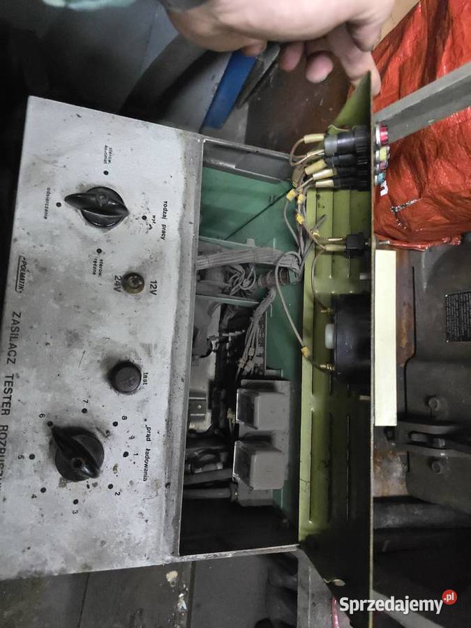 Prostownik z Rozruchem FOS ZTR80A 12V24V