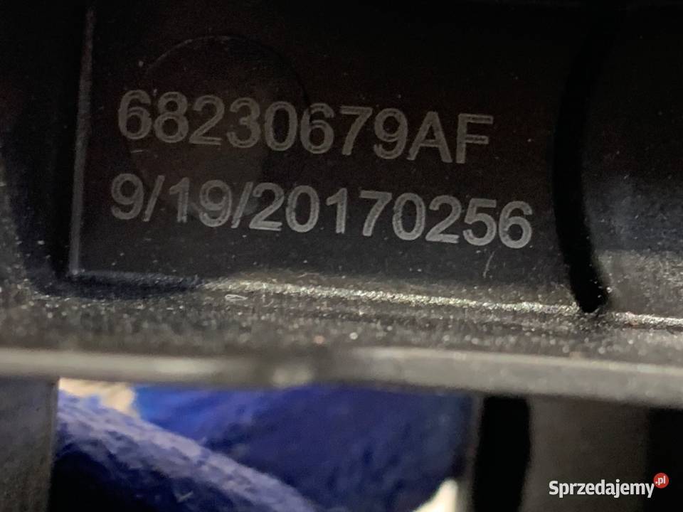 KLAMKA ZEWNĘTRZNA LEWY PRZÓD CHRYSLER PACIFICA Klamki