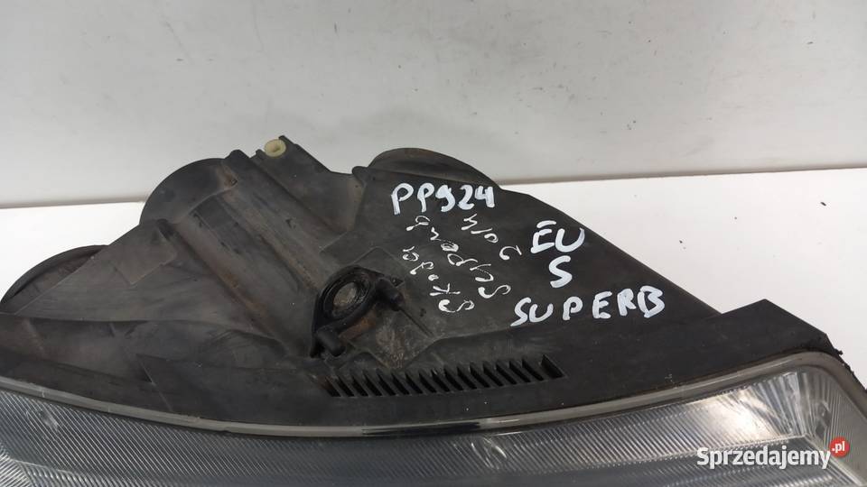 SKODA SUPERB LIFT LAMPA PRZÓD PRAWA EU SOCZEWKA osobowe wielkopolskie Zbierkowo