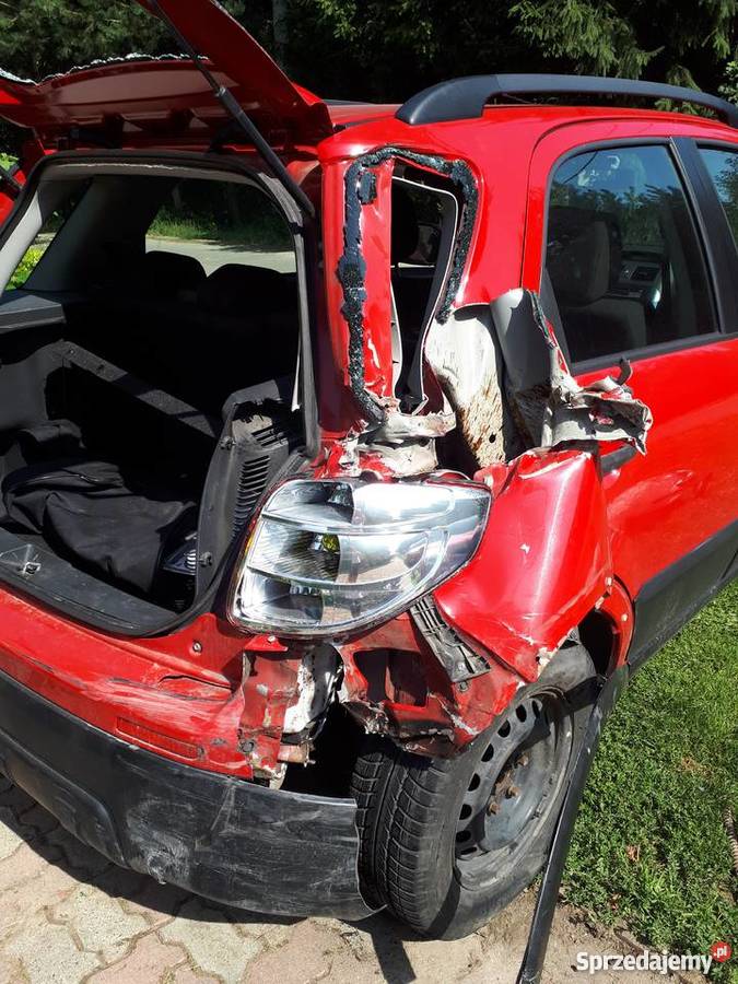 Fiat Sedici 1,6 uszkodzony po wypadku, cena do negocjacji