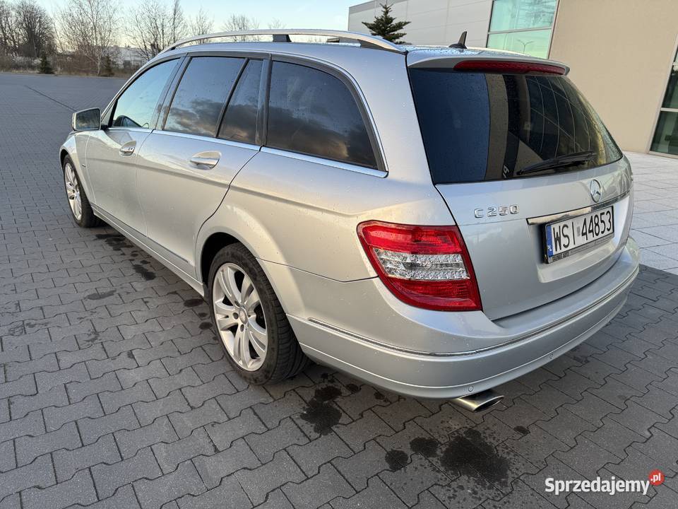 Mercedes 2010 C klasa W204 kombi 4matic 4x4 światła przeciwmgielne Łomża