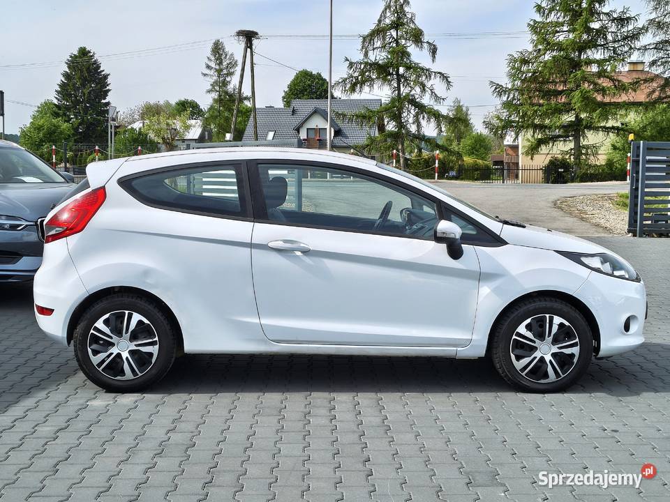 Ford Fiesta Benzyna Zarejestrowany w Polsce Zarszyn