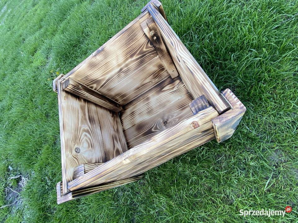 Doniczki ogrodowe opalane