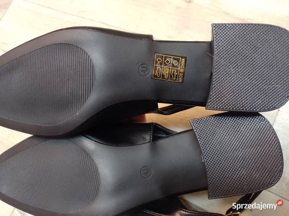 41 Czarne czółenka wieczorowe z odkrytą piętą Kraków