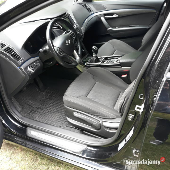 Hyundai i40 Blue Drive 17 CRDI Rok produkcji 2012 Kuklin