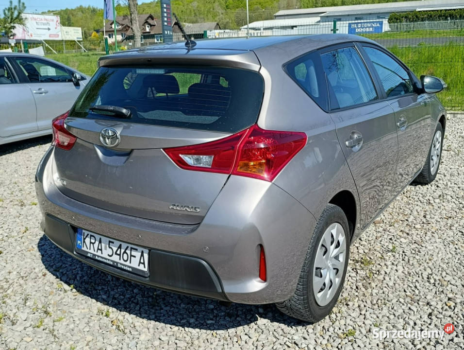 Toyota Auris Bezwypadkowa Serwisowana stan czujnik parkowania Dulowa