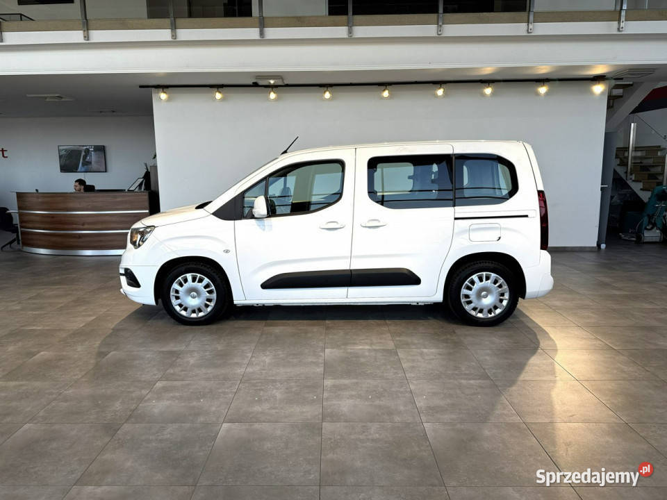 Opel Combo Life Elite 12Turbo 110 M6 2019 r Myślenice