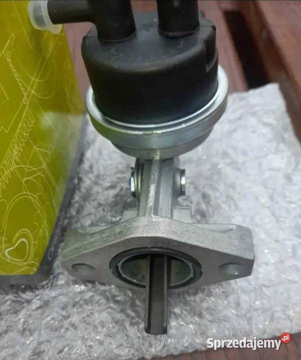 pompka paliwa do ciągnika renaultclass ares nowa Jelenie