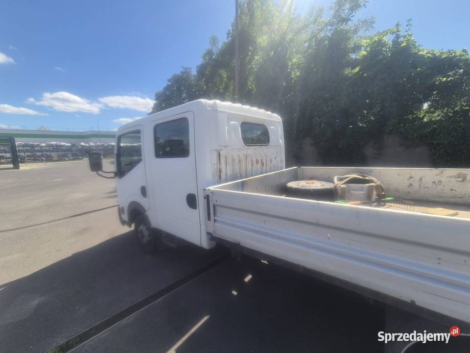 Nissan Cabstar nieuszkodzony