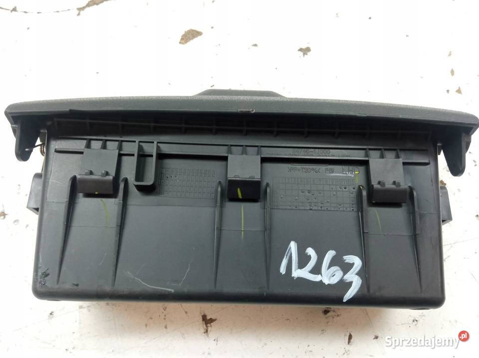 SCHOWEK DESKI 847451J000 Hyundai i20 I 20082014 osobowe świętokrzyskie sprzedam