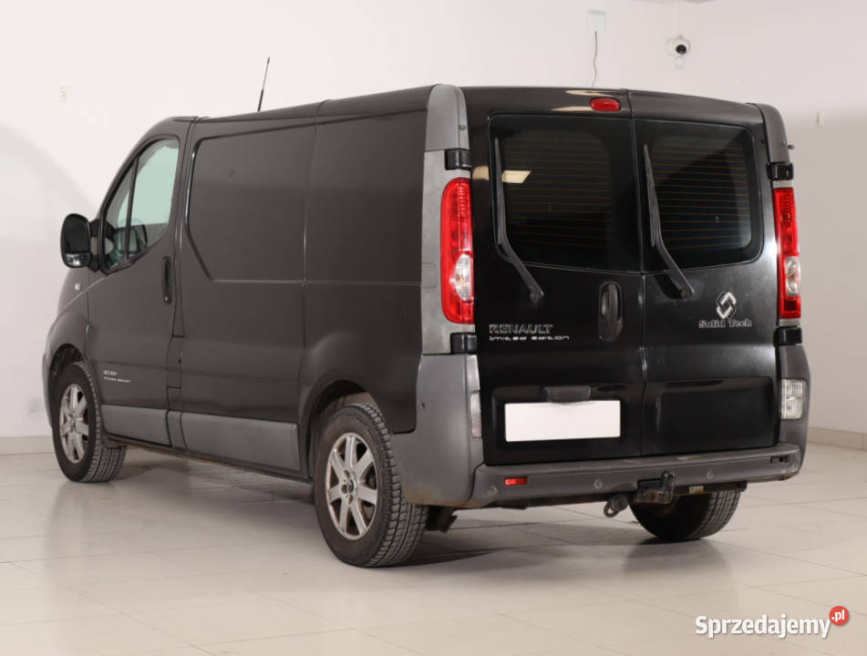 Renault Trafic 25 dCi Piaseczno