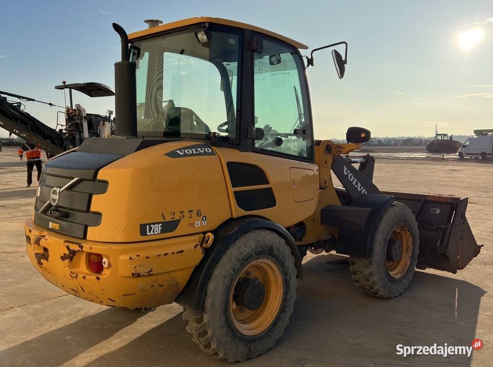 Ładowarka kołowa Volvo L28 F 2018 6 ton L25 L30F Kraków sprzedam