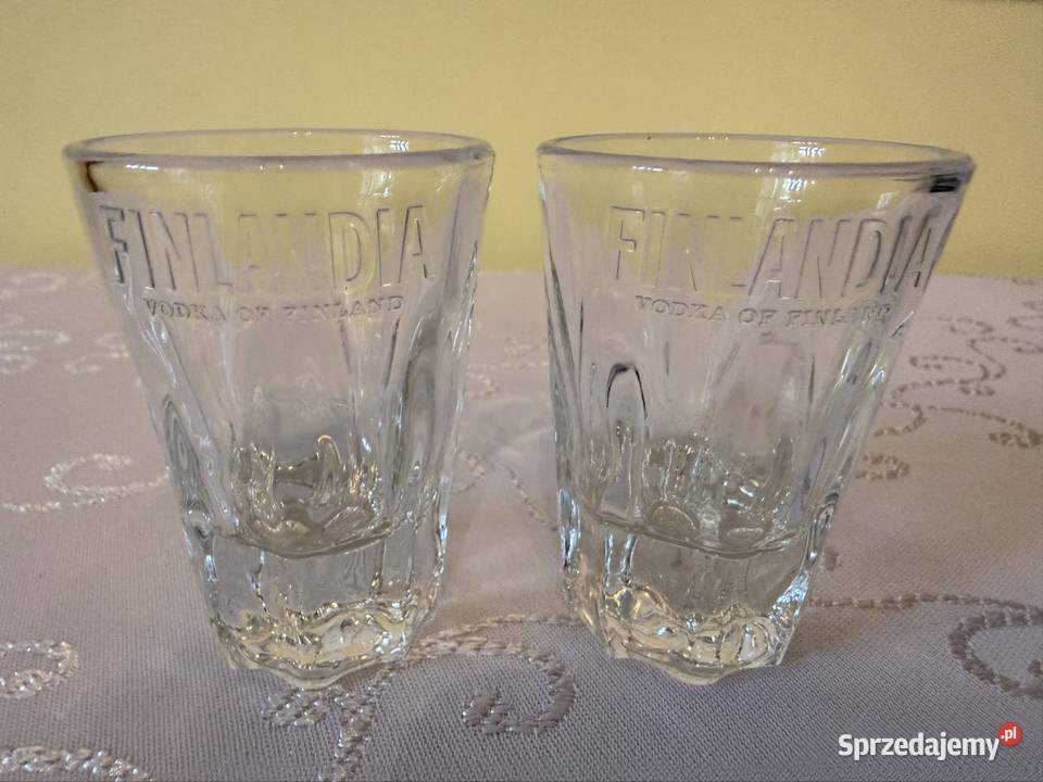 Kieliszki Finlandia Vodka tłoczone Grube Szkło z Czerwionka-Leszczyny