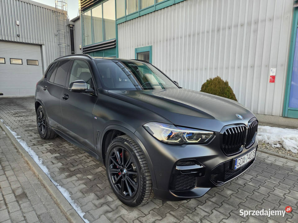 BMW X5 Black Vermilion Webasto Skrętna oś Fvat23