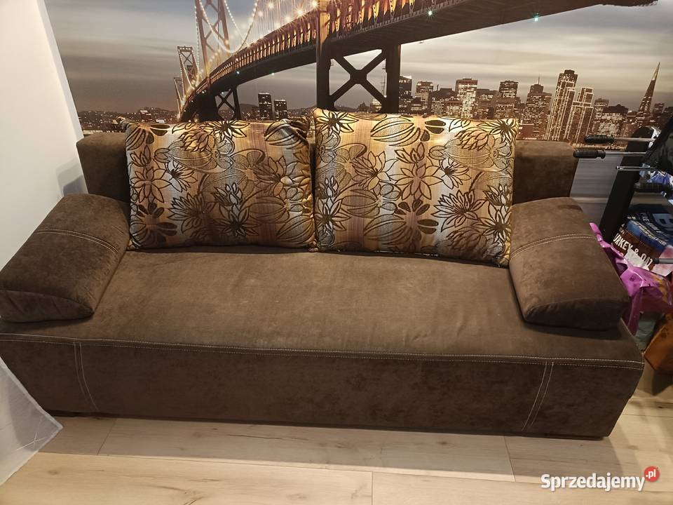 Łóżko z poduszkami w stanie Łask sprzedam