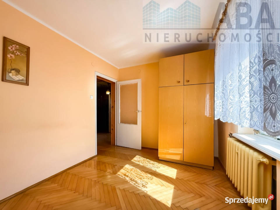 Dom narożnikowy z dużą działką i budynkiem Domy kujawsko-pomorskie Dobre