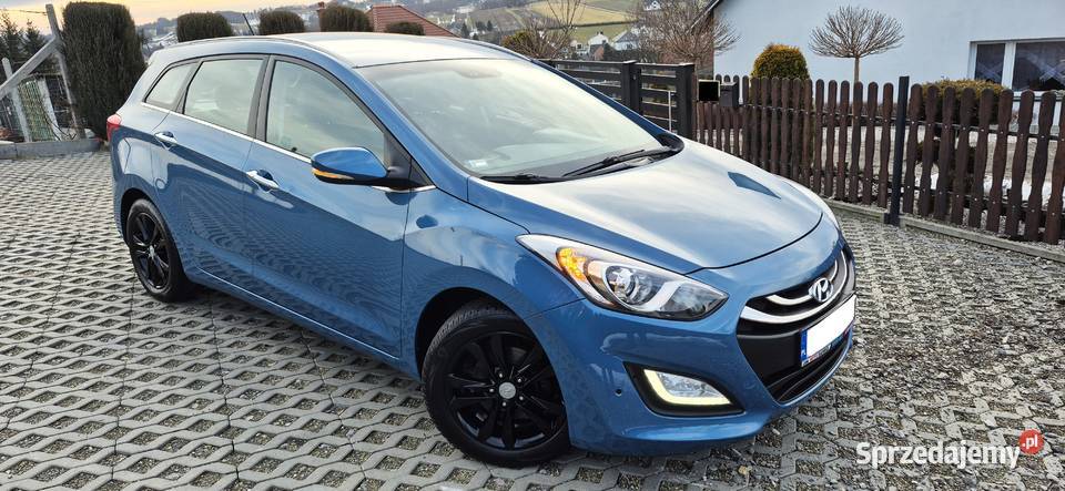 HYUNDAI I30 16B FULL KEYLESS SKÓRY LED 2x PDC czujnik deszczu i30 Zalasowa