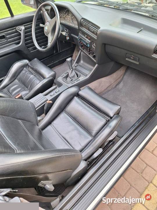 BMW Seria 3 325i 170 Klasyczny kabriolet z 1989 Rok produkcji 1989 Starachowice