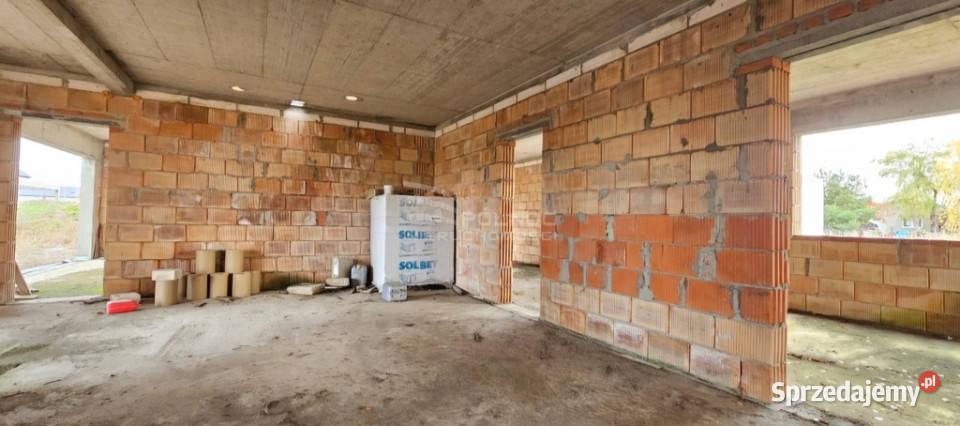 Dom z potencjałem na sprzedaż