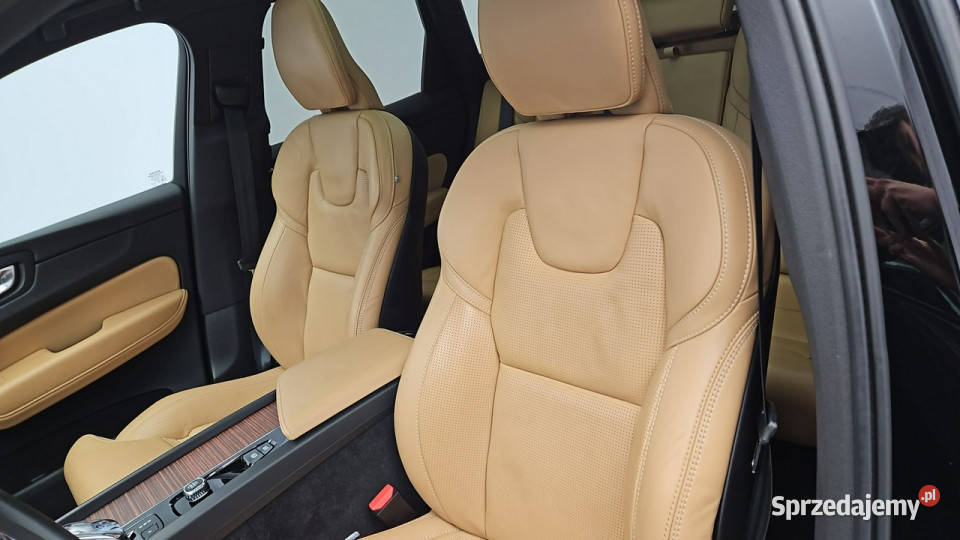 Volvo XC 60 B5 D AWD Ultimate Bright aut Z Rok produkcji 2023 mazowieckie