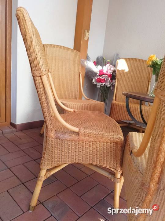 Krzesła rattanowe Sieniawa