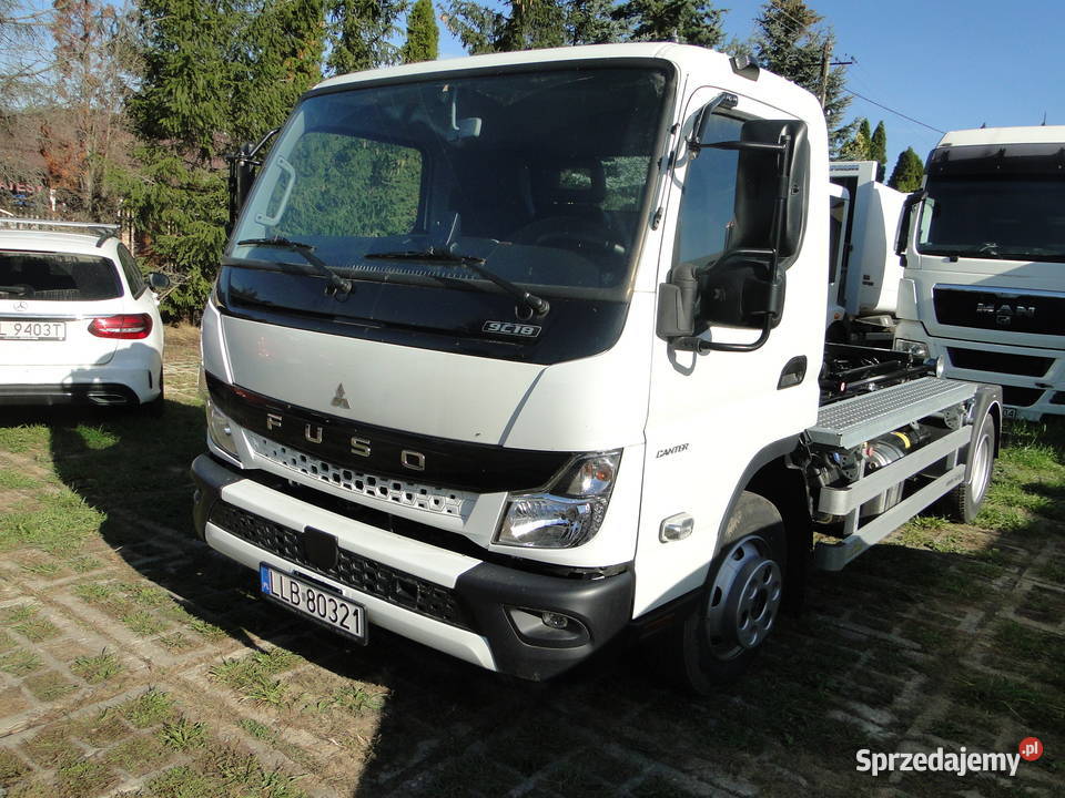Hakowiec Mitsubishi Fuso Canter nie Specjalne Stasi Las