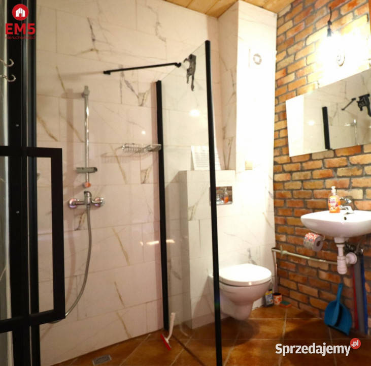 sprzedaży domu wolnostojącego Mołowiste 330m2