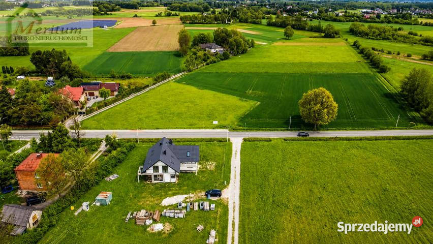 Dom wolnostojący Krosno 222m2 1400m2
