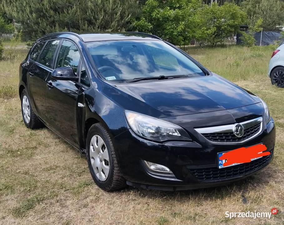 Opel Astra J 17 CDTI kombi 2013
