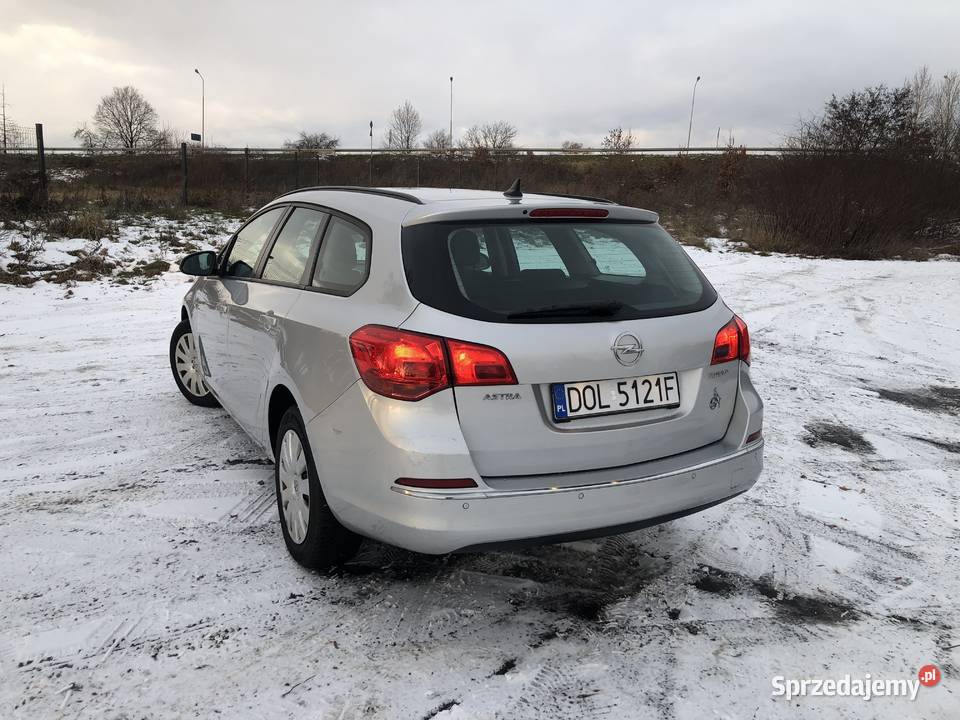 sprzedam Opel Astra 14 turbo serwisie Oleśnica sprzedam