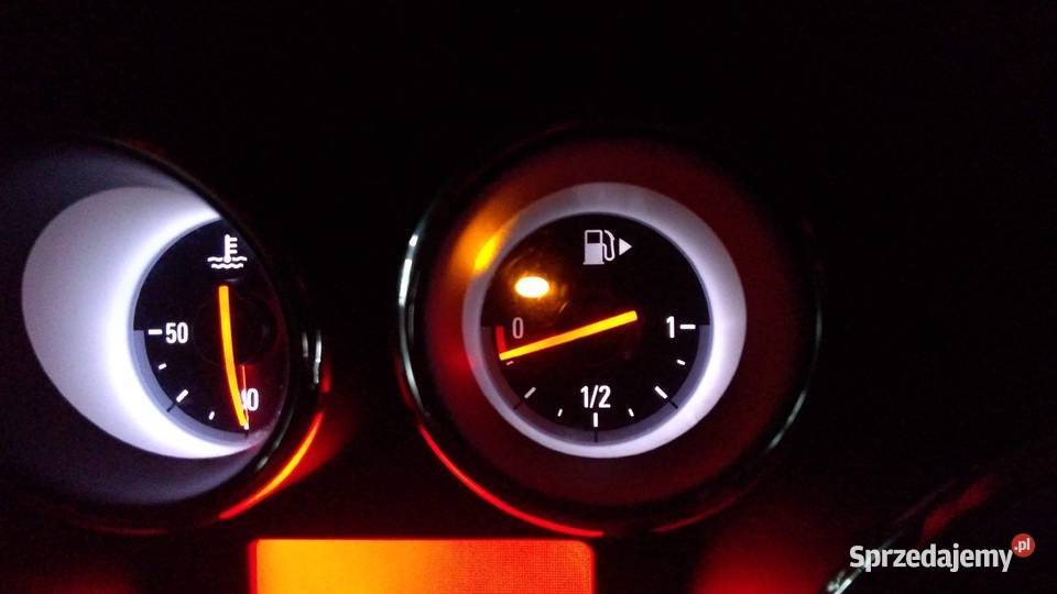 Naprawa licznika Opel Insignia Podswietlenie LED Rzeszów naprawa