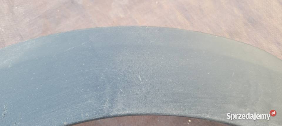 LISTWA BŁOTNIKA LEWY PRZÓD DACIA DUSTER II 17 osobowe