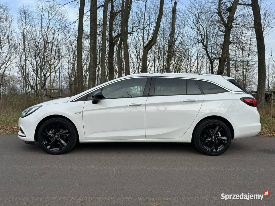 Opel Astra Cosmo Sport Tourer 16 CDTI 136 2018r Astra Józefkowo