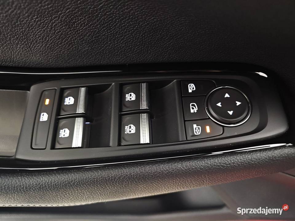 Austral 13 TCe mHEV Techno aut gniazdo USB