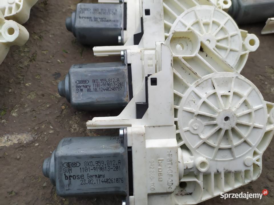Silniczek szyby prawy tył 8K0959812A Audi Vw Radlin