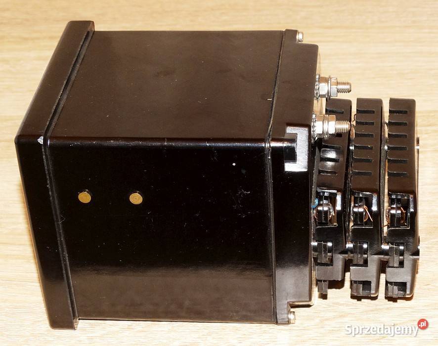 Miernik analogowy woltomierz tablicowy E40 400 Gliwice